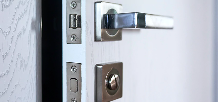 Door Lever Handle Lock Repair in Agoura Hills, CA